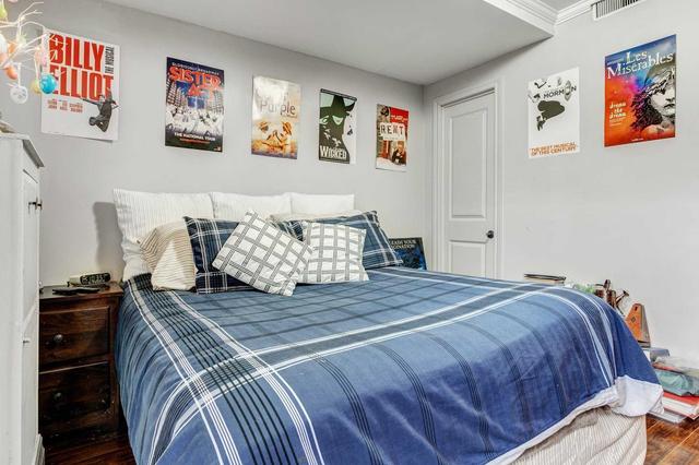 364 Dundas St E, Townhouse with 2 bedrooms, 2 bathrooms and 1 parking in Toronto ON | Image 18