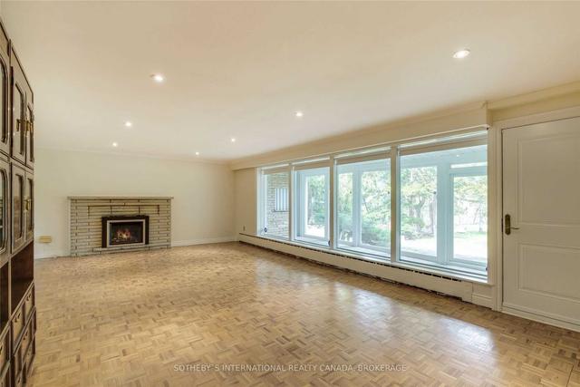6 Country Club Dr, House detached with 4 bedrooms, 3 bathrooms and 10 parking in Toronto ON | Image 34
