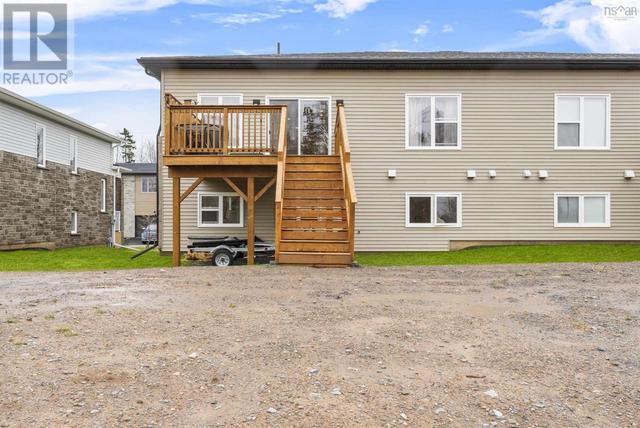 10 Lew Crescent, House semidetached with 3 bedrooms, 3 bathrooms and null parking in East Hants NS | Image 46