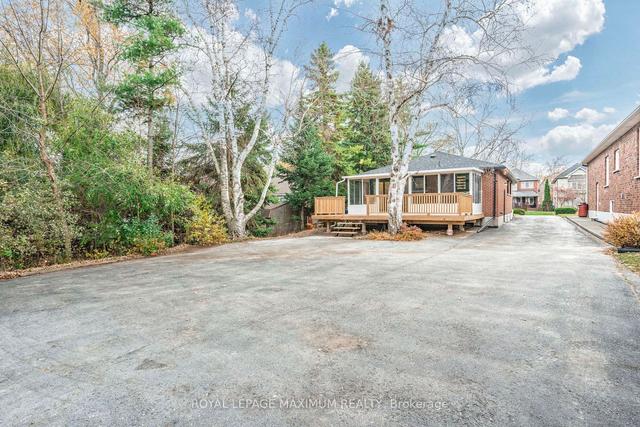2928 Beachview St, House detached with 3 bedrooms, 2 bathrooms and 10 parking in Ajax ON | Image 28