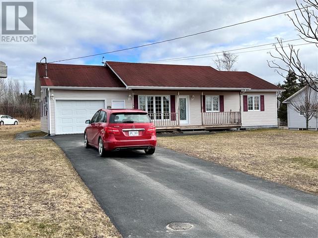 62 Riverside Road E, House detached with 3 bedrooms, 1 bathrooms and null parking in Glovertown NL | Image 2