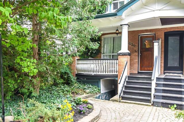 426 Montrose Ave, House semidetached with 3 bedrooms, 3 bathrooms and 0 parking in Toronto ON | Image 12