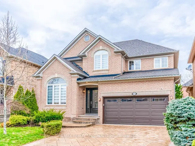 1405 Thorncrest Cres, House detached with 3 bedrooms, 4 bathrooms and 4 parking in Oakville ON | Image 1