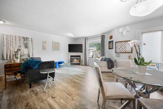 104 Mt Aberdeen Manor Se, Home with 3 bedrooms, 1 bathrooms and 1 parking in Calgary AB | Image 4