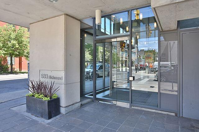 305 - 533 Richmond St W, Condo with 2 bedrooms, 1 bathrooms and 1 parking in Toronto ON | Image 3
