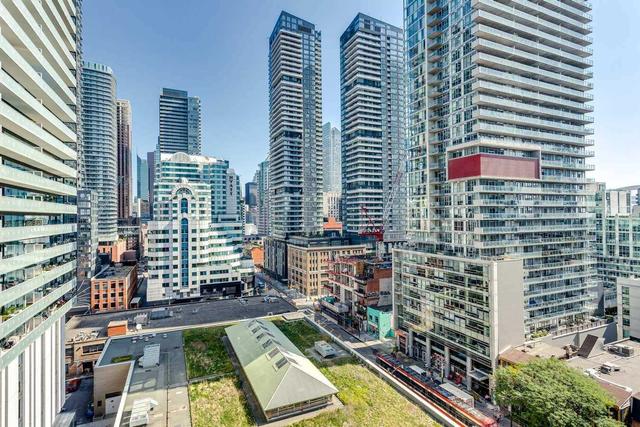 1104 - 8 Charlotte St, Condo with 1 bedrooms, 2 bathrooms and 1 parking in Toronto ON | Image 11