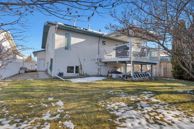 17 Excell Street, House detached with 5 bedrooms, 3 bathrooms and 6 parking in Red Deer AB | Image 2