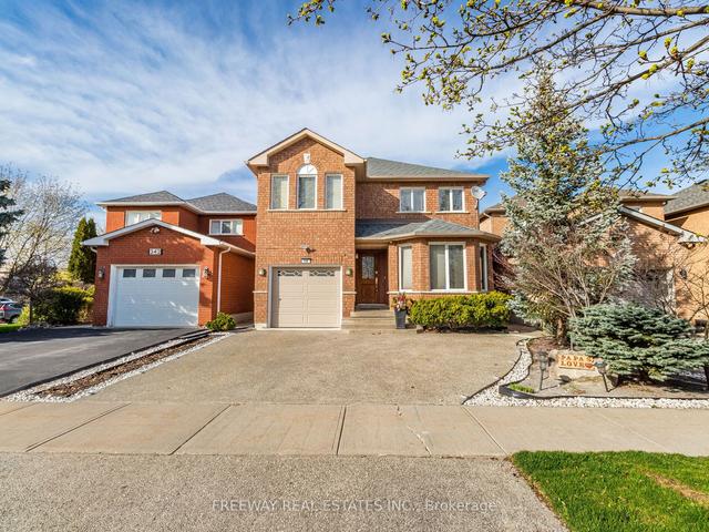 348 Royalpark Way, House detached with 3 bedrooms, 4 bathrooms and 4 parking in Vaughan ON | Image 1