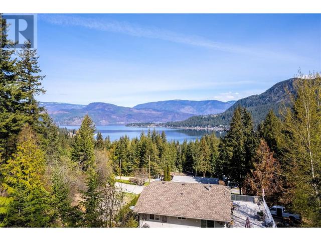 2617 Mountview Drive, House detached with 4 bedrooms, 2 bathrooms and null parking in Columbia Shuswap C BC | Image 22