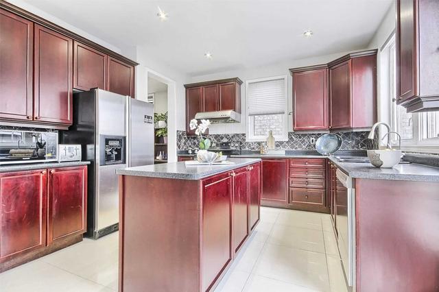 36 Sarum Cres, House detached with 4 bedrooms, 4 bathrooms and 4 parking in Markham ON | Image 5