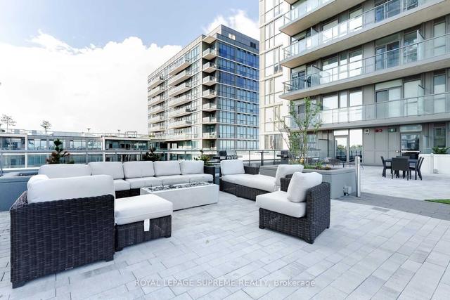 512 - 17 Zorra St, Condo with 1 bedrooms, 1 bathrooms and 1 parking in Toronto ON | Image 4