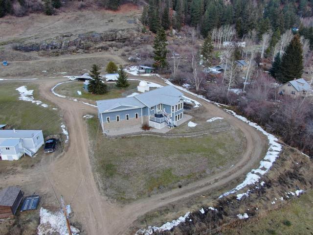 3637 Broadwater Rd, House detached with 3 bedrooms, 3 bathrooms and null parking in Central Kootenay J BC | Image 45