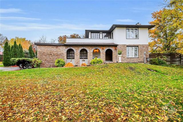 5694 Rideau Valley Drive, House detached with 4 bedrooms, 3 bathrooms and 6 parking in Ottawa ON | Image 2