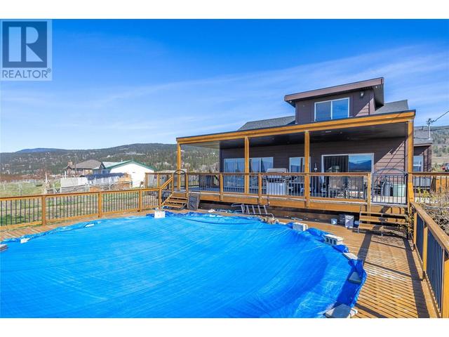 4451 Black Road, Home with 2 bedrooms, 3 bathrooms and null parking in Central Okanagan BC | Image 84