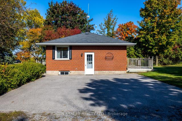 3358 Highway 35 N, House detached with 2 bedrooms, 2 bathrooms and 6 parking in Kawartha Lakes ON | Image 30