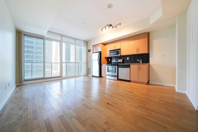 1403 - 65 Bremner Blvd, Condo with 0 bedrooms, 1 bathrooms and 0 parking in Toronto ON | Image 14