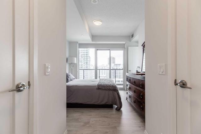 1402 - 56 Annie Craig Dr, Condo with 2 bedrooms, 1 bathrooms and 1 parking in Toronto ON | Image 16