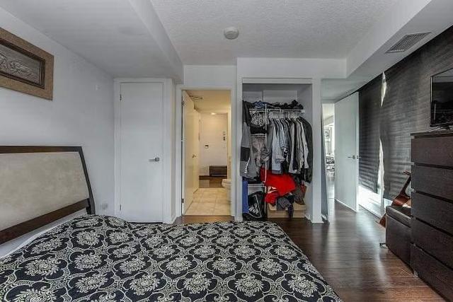 620 - 215 Fort York Blvd, Condo with 2 bedrooms, 1 bathrooms and 1 parking in Toronto ON | Image 11