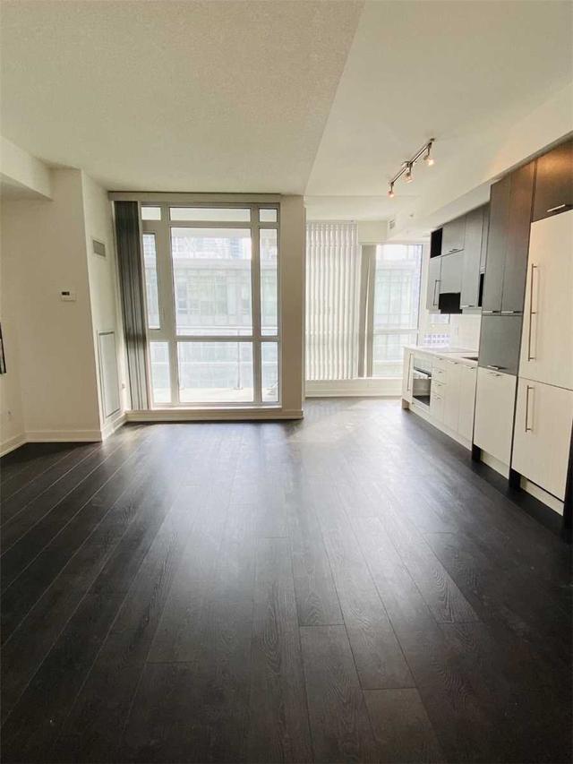 1405 - 30 Nelson St, Condo with 1 bedrooms, 1 bathrooms and 0 parking in Toronto ON | Image 3
