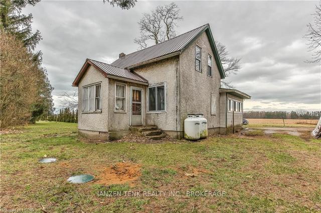 327 2nd Concession Rd Enr, House detached with 3 bedrooms, 1 bathrooms and 6 parking in Norfolk County ON | Image 22