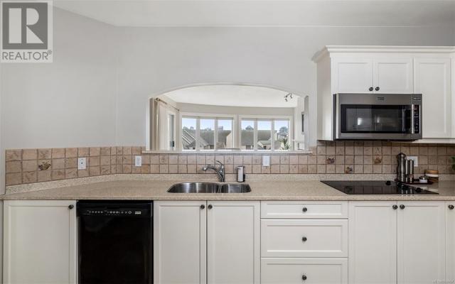 617 - 50 Songhees Rd, Condo with 2 bedrooms, 2 bathrooms and 1 parking in Victoria BC | Image 10