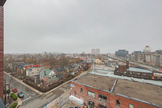 805 - 383 Sorauren Ave, Condo with 1 bedrooms, 1 bathrooms and 1 parking in Toronto ON | Image 22