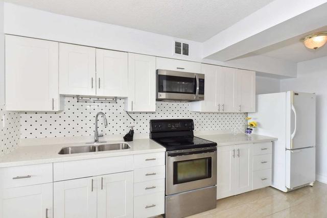 1106 - 45 Sunrise Ave, Condo with 2 bedrooms, 1 bathrooms and 1 parking in Toronto ON | Image 24