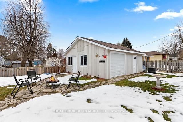 411 Taylor St, House detached with 3 bedrooms, 2 bathrooms and 6 parking in South Bruce Peninsula ON | Image 17