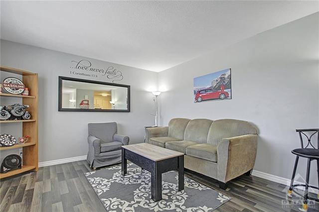 11 - 1 Stonebank Crescent, Condo with 1 bedrooms, 1 bathrooms and 1 parking in Ottawa ON | Image 6