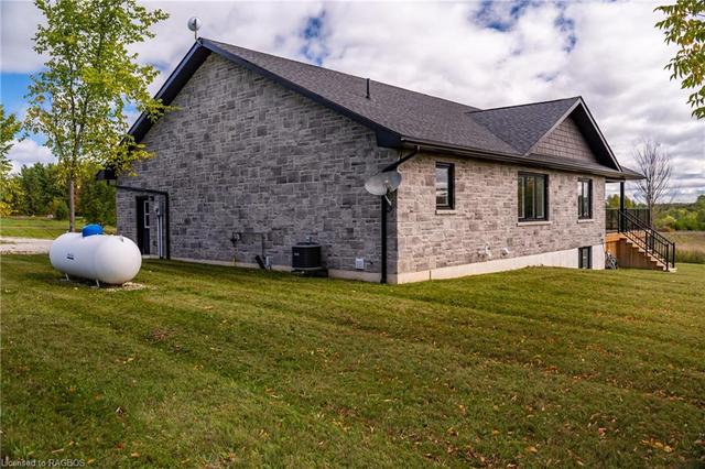 301546 Concession 2 Sdr, House detached with 4 bedrooms, 3 bathrooms and 12 parking in West Grey ON | Image 46