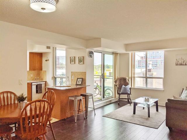 313 - 5940 Yonge St, Condo with 2 bedrooms, 2 bathrooms and 1 parking in Toronto ON | Image 2