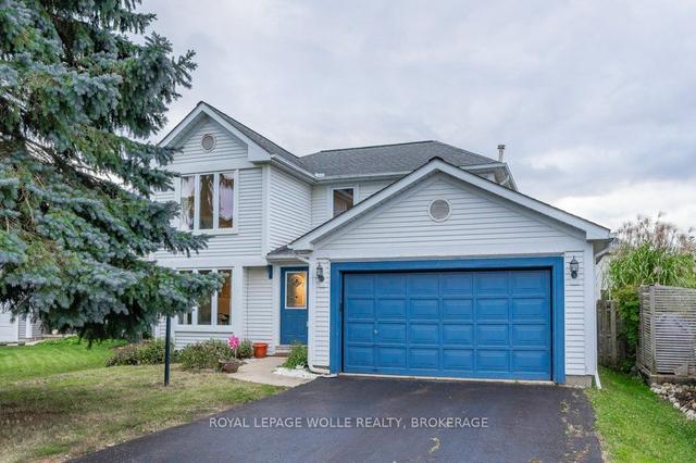 223 Dorchester Pl, House detached with 3 bedrooms, 3 bathrooms and 8 parking in Waterloo ON | Image 1