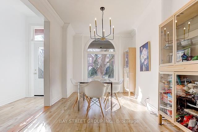 165 Howland Ave, House semidetached with 5 bedrooms, 4 bathrooms and 0 parking in Toronto ON | Image 23