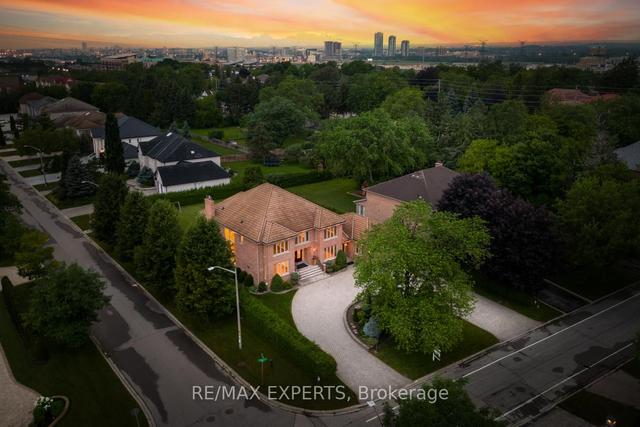 16 Noble St, House detached with 5 bedrooms, 6 bathrooms and 15 parking in Markham ON | Image 23