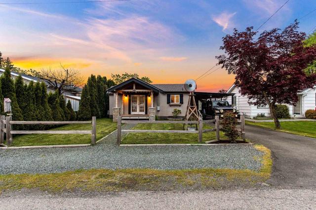41943 Kirk Avenue, House detached with 2 bedrooms, 1 bathrooms and null parking in Chilliwack BC | Image 1