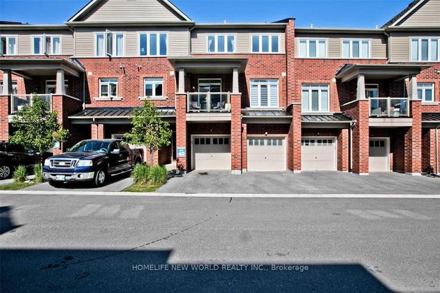 2407 Nantucket Chse, Townhouse with 3 bedrooms, 3 bathrooms and 2 parking in Pickering ON | Image 1