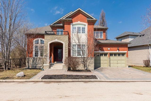 5401 Duchess Court, House detached with 4 bedrooms, 2 bathrooms and 2 parking in Burlington ON | Image 1