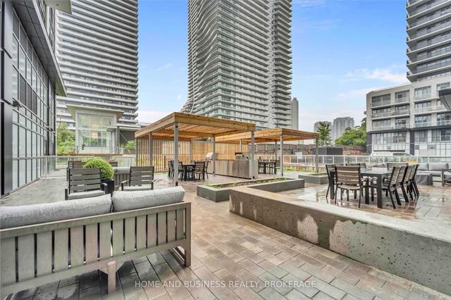 208 - 65 Annie Craig Dr, Condo with 2 bedrooms, 2 bathrooms and 1 parking in Toronto ON | Image 1