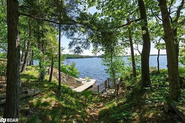 1315 Breezy Point, House detached with 4 bedrooms, 1 bathrooms and null parking in Muskoka Lakes ON | Image 10