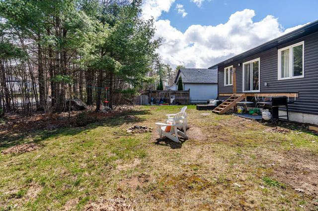 17 Kingbrook Crt, House detached with 3 bedrooms, 2 bathrooms and 6 parking in Gravenhurst ON | Image 26