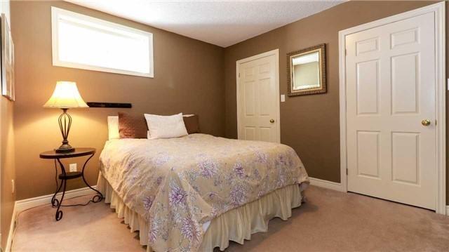 115 Letitia St, House detached with 2 bedrooms, 3 bathrooms and 9 parking in Barrie ON | Image 12