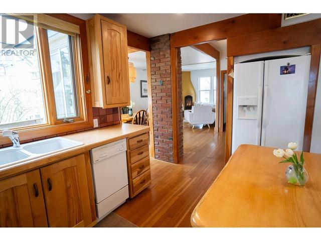 101 Third Street, Street E, House detached with 4 bedrooms, 2 bathrooms and null parking in Revelstoke BC | Image 17