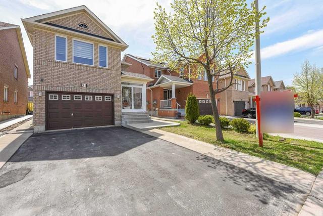 31 Lennon Tr, House detached with 4 bedrooms, 5 bathrooms and 5 parking in Brampton ON | Image 12