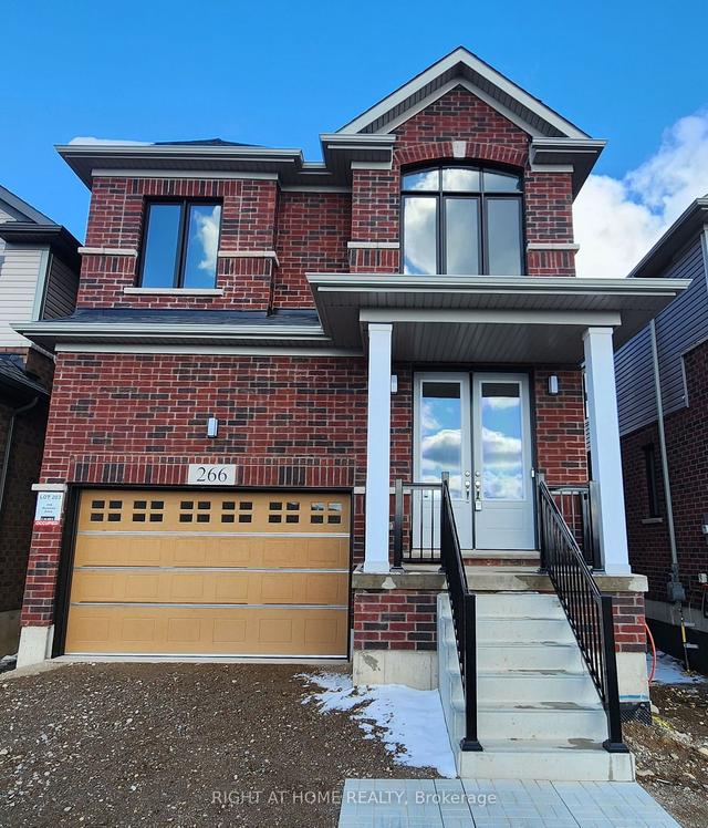 266 Newman Dr, House detached with 3 bedrooms, 3 bathrooms and 2 parking in Cambridge ON | Image 1
