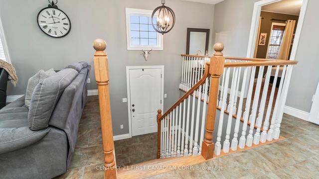 108 Main St, House detached with 2 bedrooms, 2 bathrooms and 12 parking in Southwest Middlesex ON | Image 28