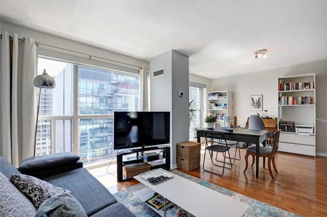 1704 - 230 King St E, Condo with 1 bedrooms, 1 bathrooms and 1 parking in Toronto ON | Image 10