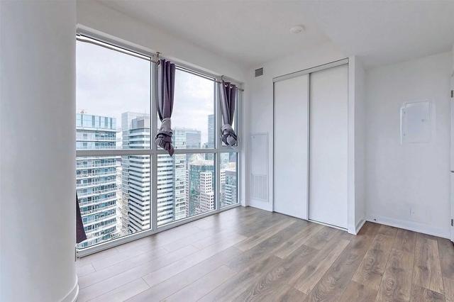 4410 - 87 Peter St, Condo with 1 bedrooms, 1 bathrooms and 0 parking in Toronto ON | Image 4