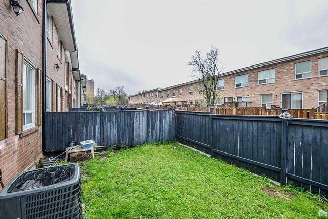 2 - 61 Ardglen Dr, Townhouse with 3 bedrooms, 2 bathrooms and 2 parking in Brampton ON | Image 17