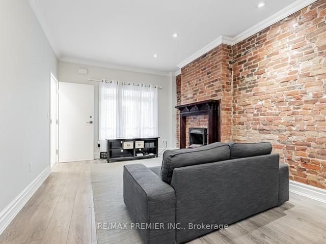 10 St Annes Rd, House semidetached with 4 bedrooms, 3 bathrooms and 0 parking in Toronto ON | Image 28