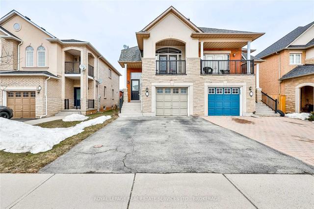 2307 Newcastle Cres, House semidetached with 1 bedrooms, 2 bathrooms and 4 parking in Oakville ON | Image 1